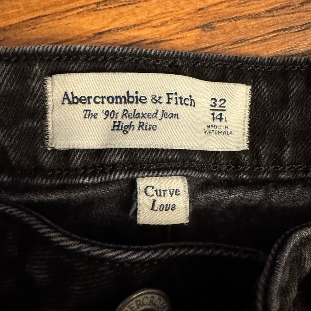 Abercrombie & Fitch Black High Rise Jeans 90